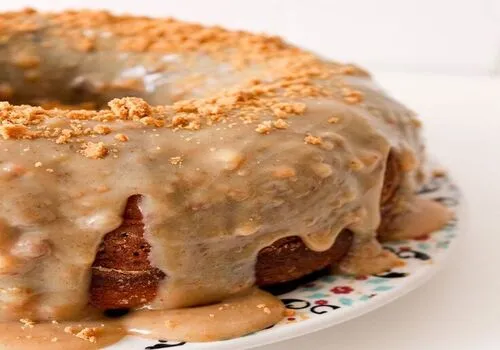 bolo de amendoim, receita de bolo, doce salgado, bolo de amendoim com chocolate, como fazer bolo de amendoim, bolo de amendoim fácil, bolo de amendoim com doce de leite, amendoim na receita, bolo de amendoim cremoso, bolo de amendoim com creme de amendoim, amendoim na sobremesa, bolo de amendoim caseiro, bolo de amendoim de frigideira, amendoim caramelizado no bolo, bolo de amendoim passo a passo, bolo de amendoim irresistível
