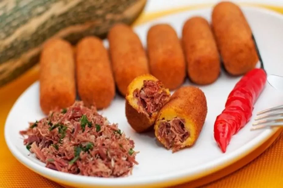 bolinho de carne seca, receita de bolinho de carne seca, como fazer bolinho de carne seca, bolinho de carne seca simples, bolinho de carne seca caseiro, bolinho de carne seca frito, bolinho de carne seca crocante, bolinho de carne seca passo a passo, bolinho de carne seca com massa macia, bolinho de carne seca fácil, bolinho de carne seca tradicional, petisco de carne seca, bolinho de carne seca com queijo, bolinho de carne seca com abóbora, aperitivo de carne seca.