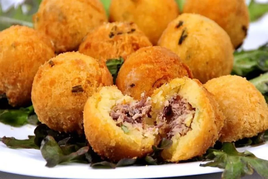 Bolinho de aipim com carne seca, Receita de bolinho de aipim com carne seca, Como fazer bolinho de aipim com carne seca, Bolinho de aipim recheado com carne seca, Petisco de aipim com carne seca, Bolinho de mandioca com carne seca, Aipim com carne seca frito, Melhor bolinho de aipim com carne seca, Bolinho de aipim com carne seca crocante, Delícia de aipim com carne seca, Receita nordestina de bolinho de aipim com carne seca, Bolinho de aipim com carne seca brasileiro, Bolinho de aipim com carne seca gourmet, Aipim com carne seca de boteco, Bolinho de mandioca e carne seca simples.