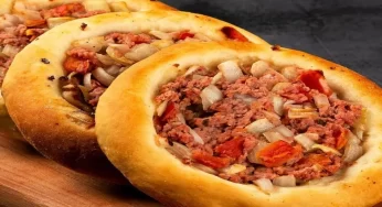 Esfirra de Carne Irresistível: O Sabor do Oriente em Cada Mordida