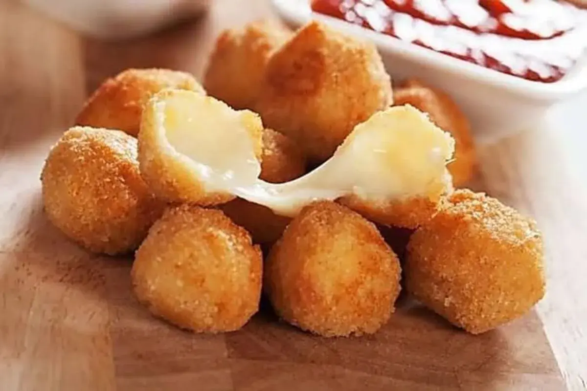 Como Fazer um Bolinho de Queijo Especial- Petisco fácil de fazer