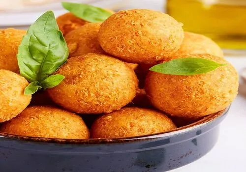 bolinho de queijo, receita de bolinho de queijo, como fazer bolinho de queijo, bolinho de queijo simples, bolinho de queijo caseiro, bolinho de queijo frito, bolinho de queijo crocante, bolinho de queijo passo a passo, bolinho de queijo com massa macia, bolinho de queijo fácil, bolinho de queijo de padaria, bolinho de queijo de mandioca, bolinho de queijo de tapioca, bolinho de queijo mineiro, bolinho de queijo com recheio cremoso.
