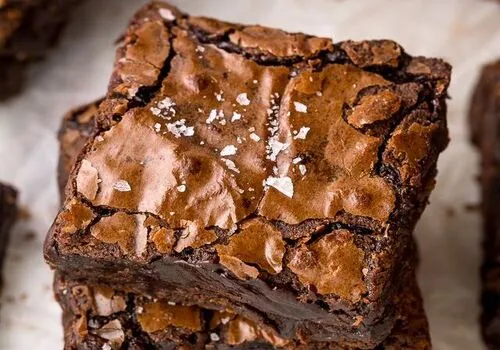 Receita de brownie de chocolate com nozes, Como fazer brownie fudgy em casa, Brownie de cacau saudável para crianças, Brownie de Nutella passo a passo, Brownie de beterraba: uma opção saudável, Brownie de forno sem farinha, Receita de brownie de Nescau fácil, Brownie sem glúten para intolerantes, Brownie vegano: opção sem produtos de origem animal, Brownie de café: combinação perfeita com espresso
