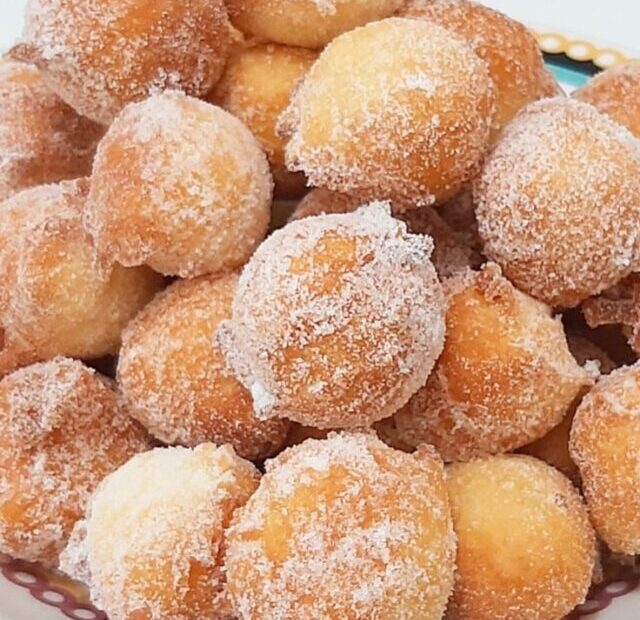 Receita de bolinho de chuva Como fazer bolinho de chuva Bolinho de chuva simples Bolinho de chuva fofinho Bolinho de chuva caseiro Bolinho de chuva com açúcar Bolinho de chuva com canela Bolinho de chuva tradicional Bolinho de chuva recheado Bolinho de chuva crocante Bolinho de chuva com banana Bolinho de chuva com leite condensado Bolinho de chuva vegano Receita de bolinho de chuva fácil Bolinho de chuva para crianças