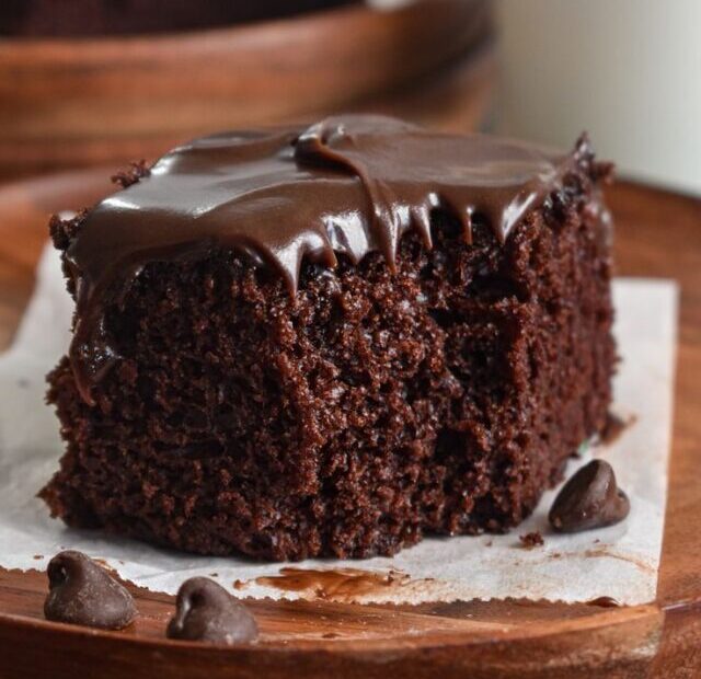 "bolo de chocolate, receita de bolo de chocolate, bolo de chocolate simples, bolo de chocolate caseiro, bolo de chocolate fácil, bolo de chocolate fofinho, bolo de chocolate com cobertura, bolo de chocolate cremoso, bolo de chocolate delicioso, bolo de chocolate para festas, bolo de chocolate de liquidificador, bolo de chocolate rápido, bolo de chocolate com calda, bolo de chocolate gostoso, bolo de chocolate passo a passo."