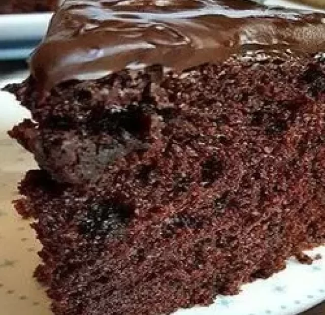 "bolo de chocolate, receita de bolo de chocolate, bolo de chocolate simples, bolo de chocolate caseiro, bolo de chocolate fácil, bolo de chocolate fofinho, bolo de chocolate com cobertura, bolo de chocolate cremoso, bolo de chocolate delicioso, bolo de chocolate para festas, bolo de chocolate de liquidificador, bolo de chocolate rápido, bolo de chocolate com calda, bolo de chocolate gostoso, bolo de chocolate passo a passo."