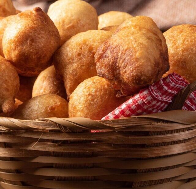 Receita de Bolinho de Chuva Salgado e Várias Sugestões Para Surpreender a Família